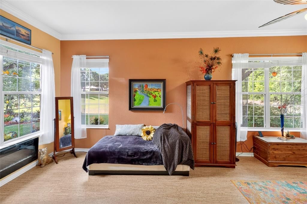 For Sale: $380,000 (3 beds, 2 baths, 1943 Square Feet)