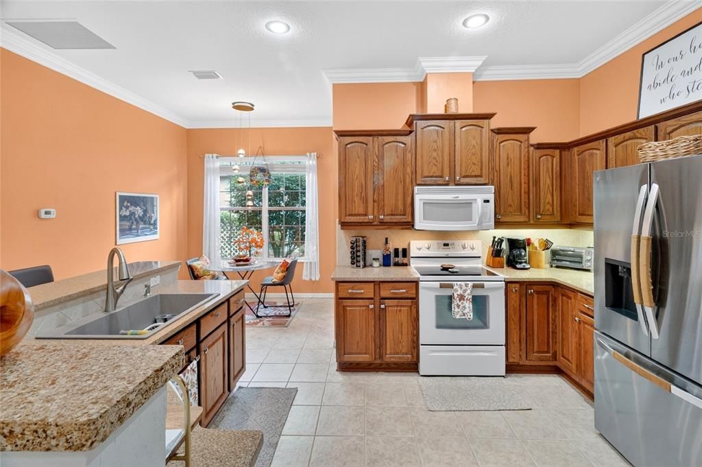 For Sale: $380,000 (3 beds, 2 baths, 1943 Square Feet)