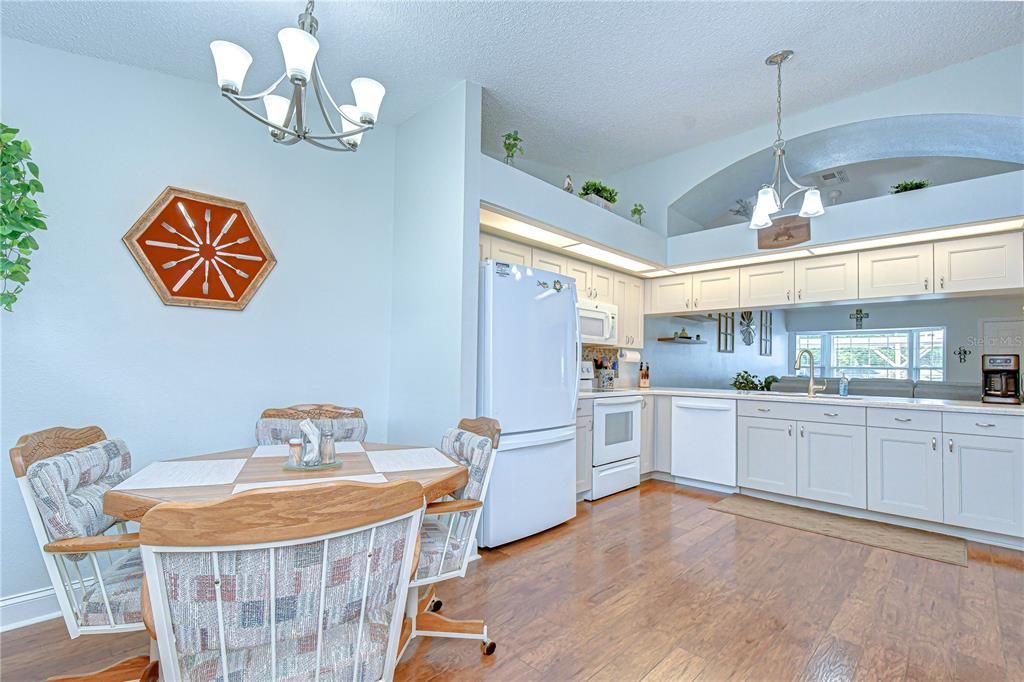 En Venta: $199,900 (2 camas, 2 baños, 1201 Pies cuadrados)