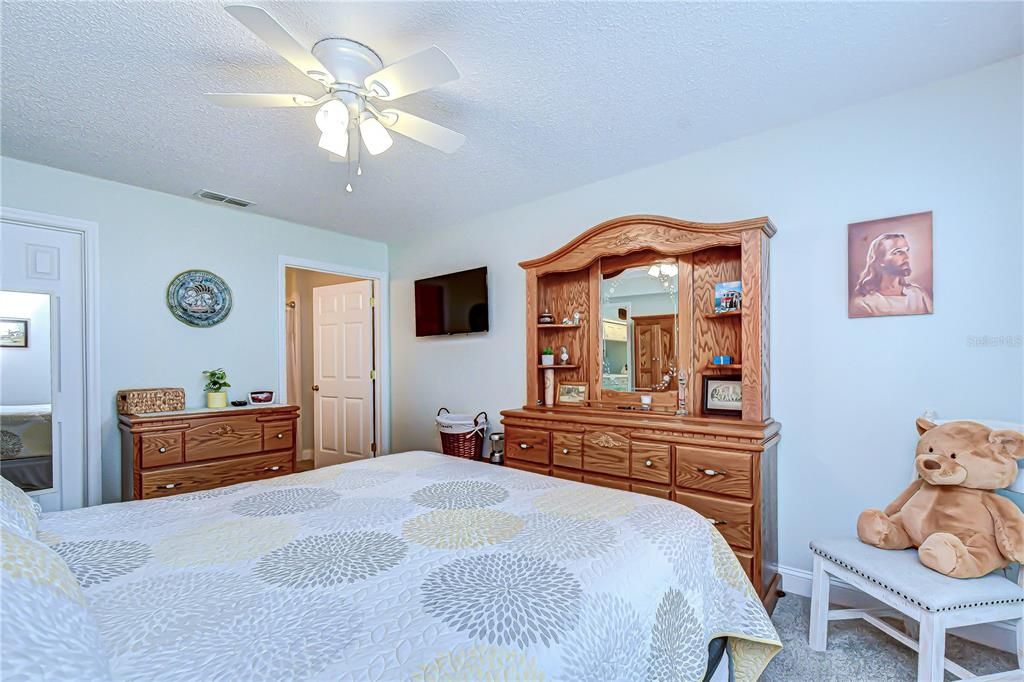 En Venta: $199,900 (2 camas, 2 baños, 1201 Pies cuadrados)