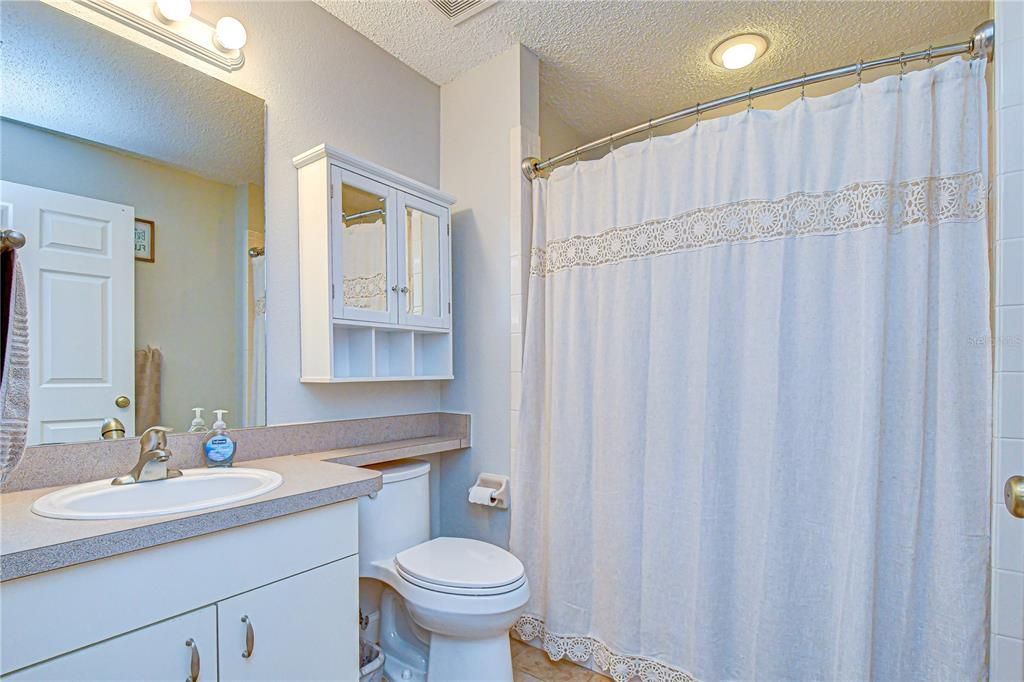 En Venta: $199,900 (2 camas, 2 baños, 1201 Pies cuadrados)