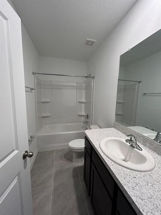 En Venta: $349,000 (3 camas, 2 baños, 1673 Pies cuadrados)