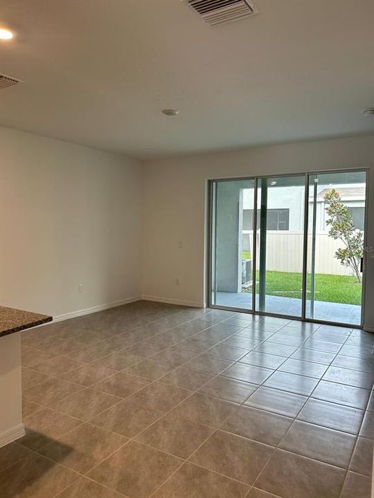 En Venta: $349,000 (3 camas, 2 baños, 1673 Pies cuadrados)