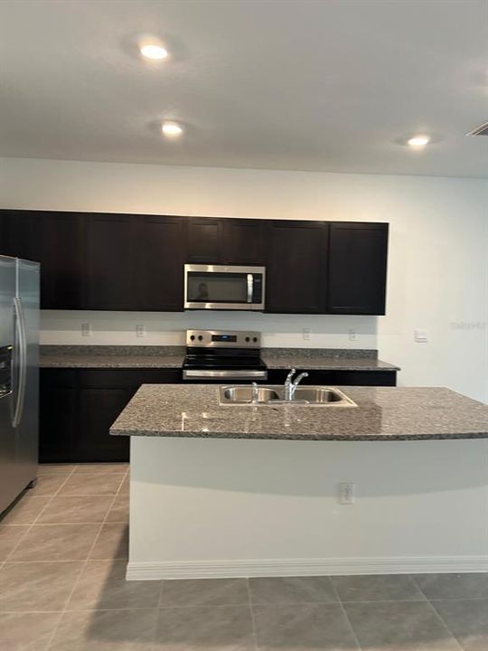 En Venta: $349,000 (3 camas, 2 baños, 1673 Pies cuadrados)