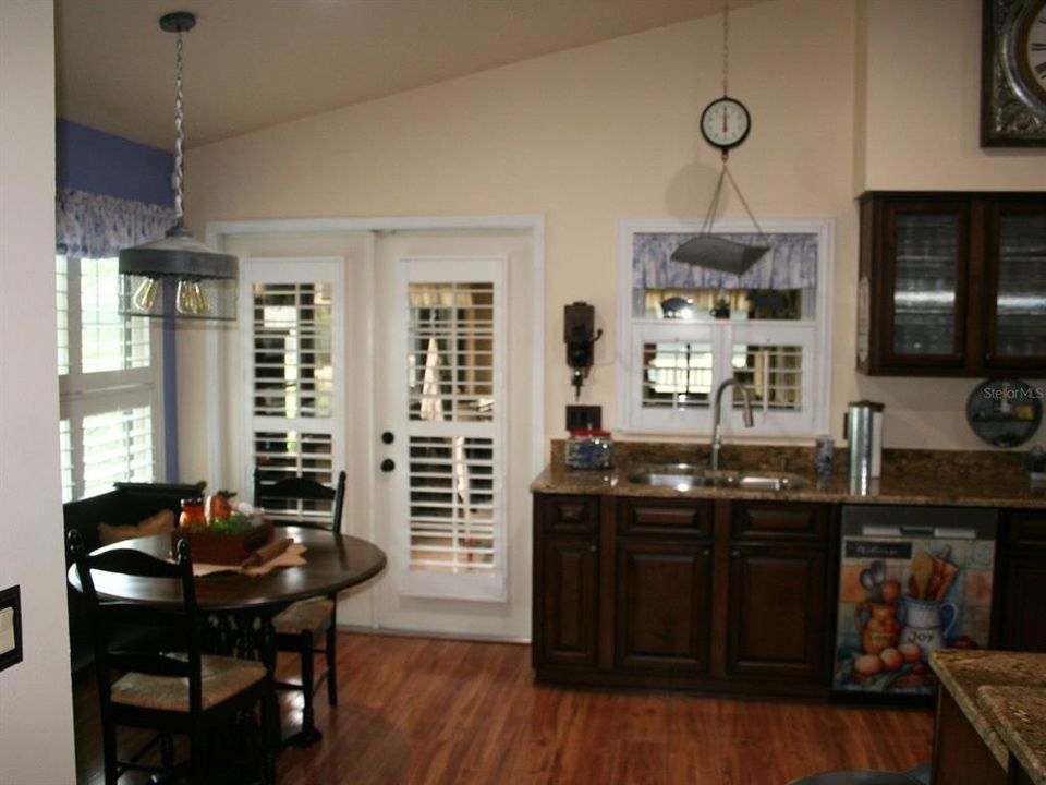 Active With Contract: $499,900 (3 beds, 2 baths, 2163 Square Feet)