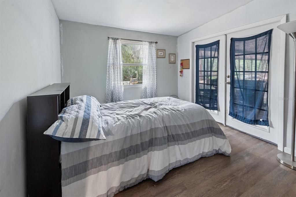 For Sale: $395,000 (3 beds, 2 baths, 1462 Square Feet)