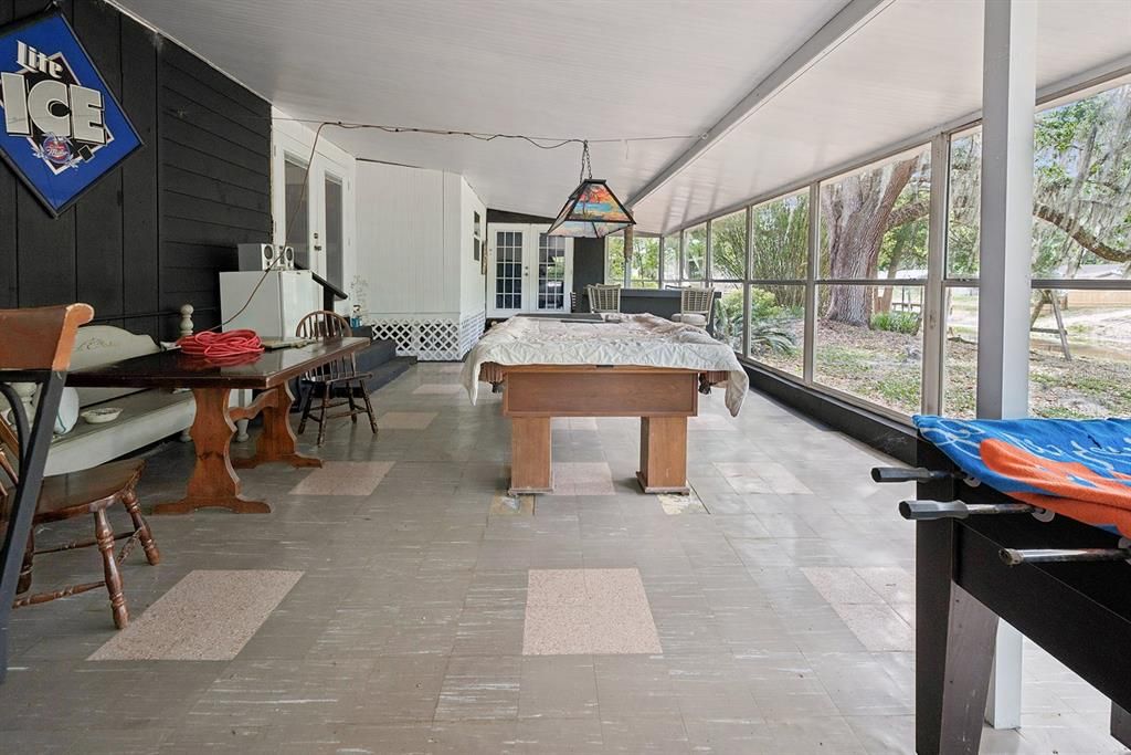 For Sale: $395,000 (3 beds, 2 baths, 1462 Square Feet)