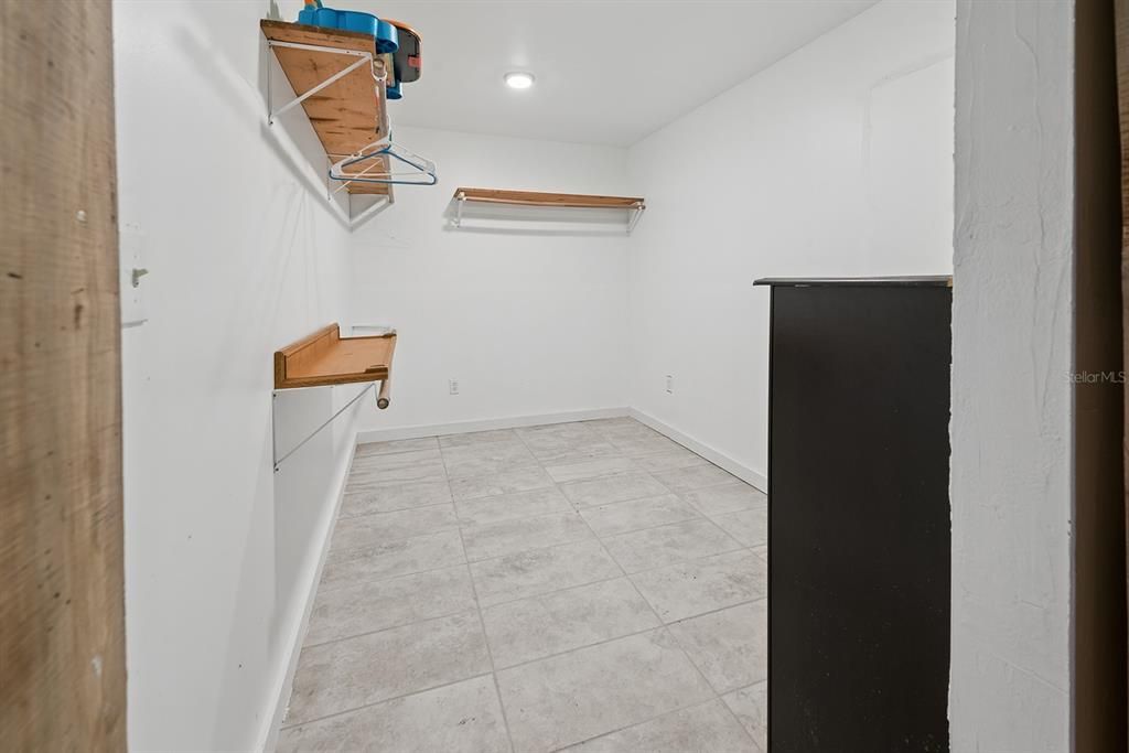 For Sale: $395,000 (3 beds, 2 baths, 1462 Square Feet)