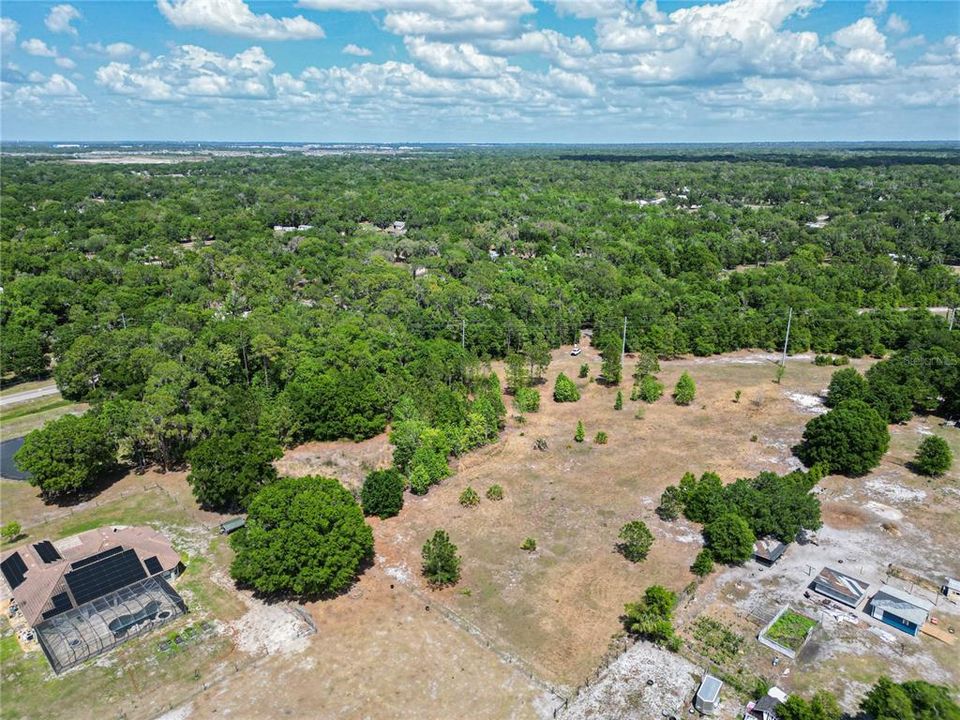 待售: $450,000 (8.09 acres)