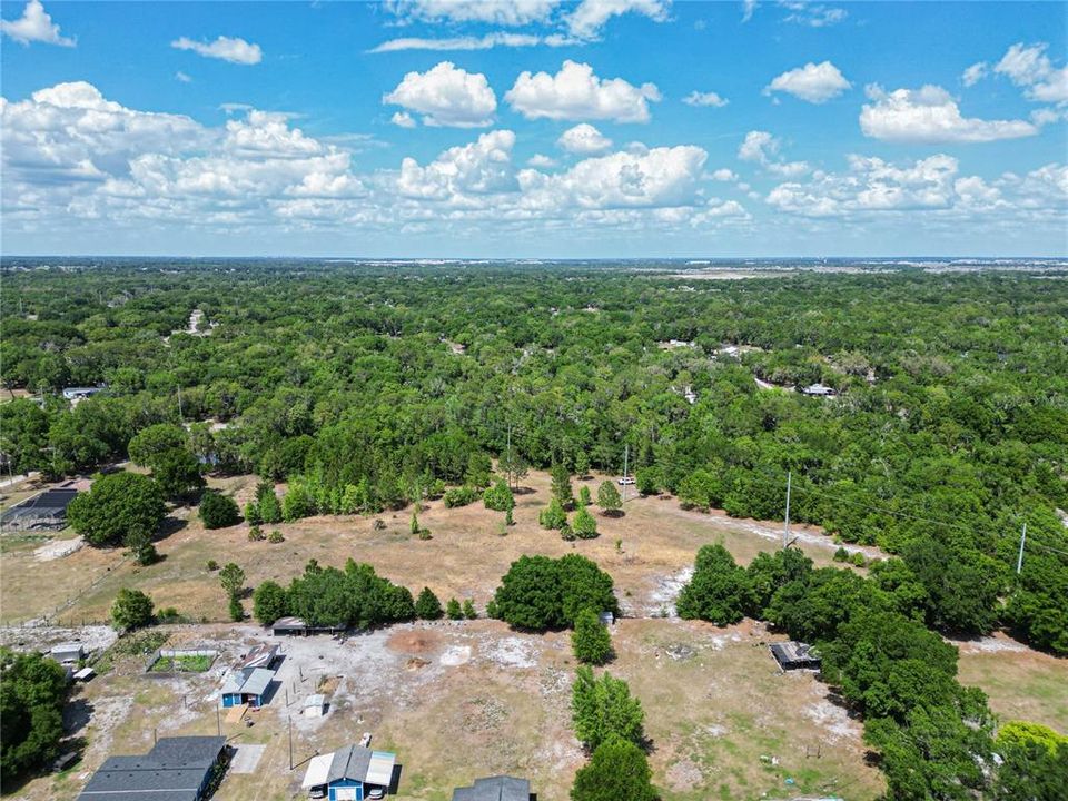 待售: $450,000 (8.09 acres)