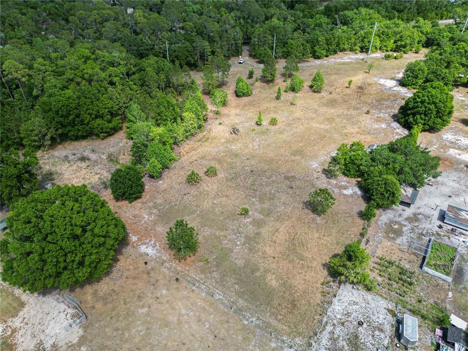 待售: $450,000 (8.09 acres)