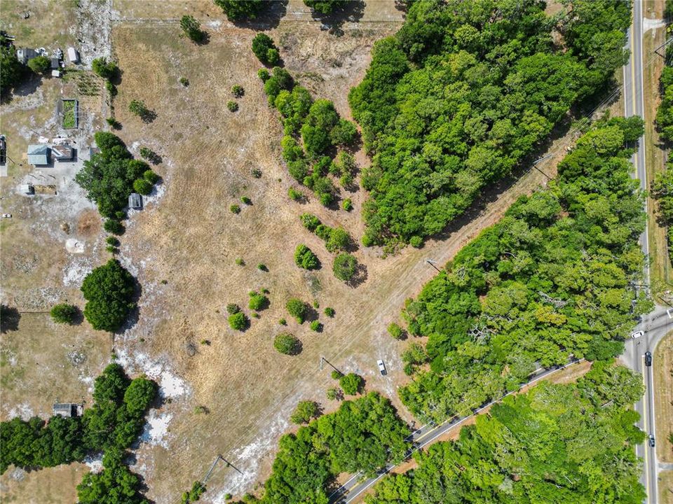 待售: $450,000 (8.09 acres)