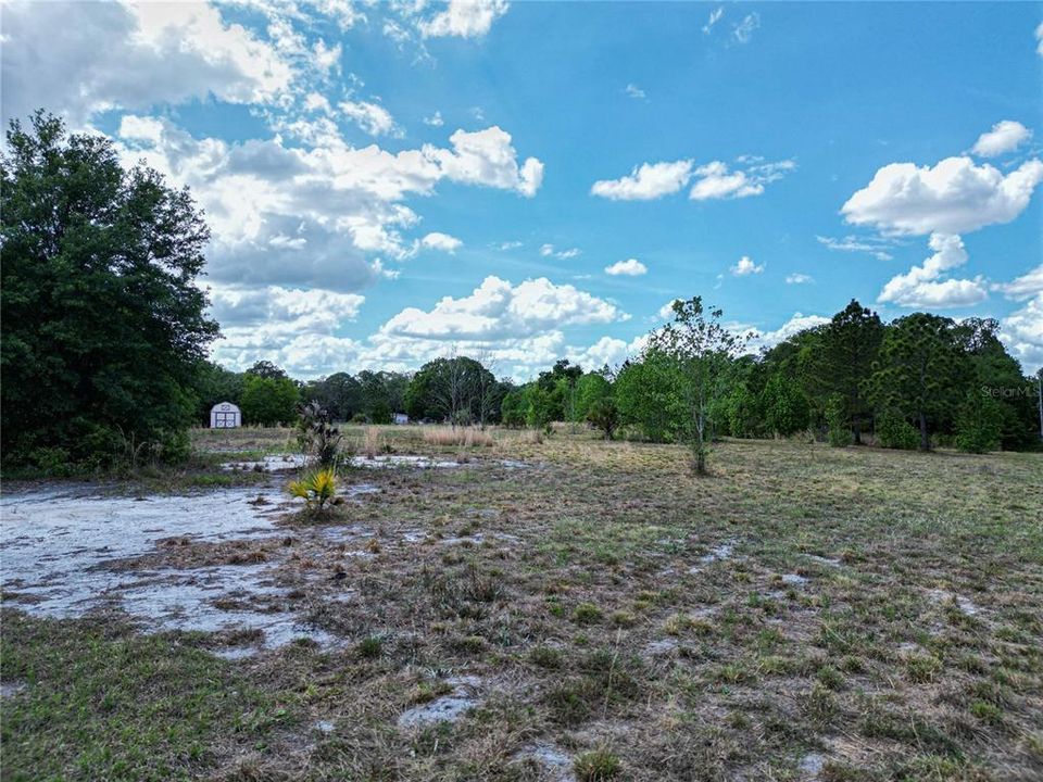 待售: $450,000 (8.09 acres)