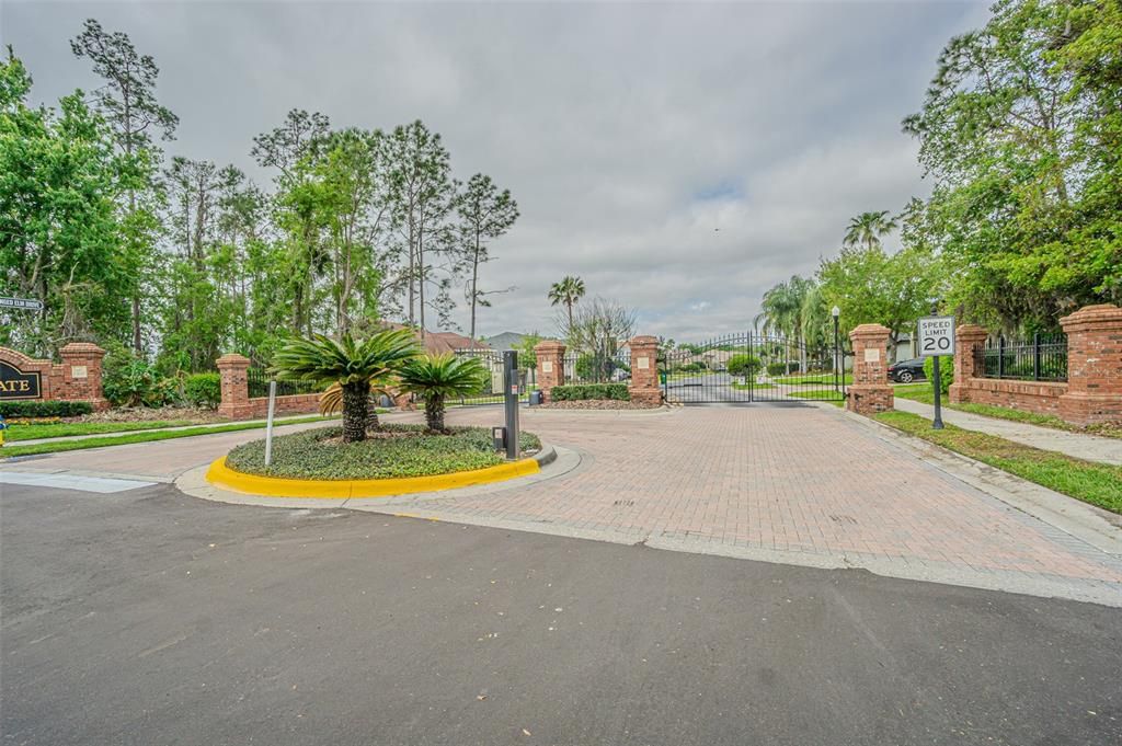 Active With Contract: $899,000 (4 beds, 4 baths, 4052 Square Feet)