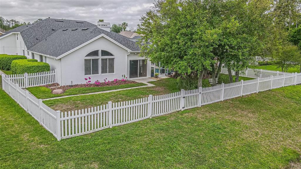Active With Contract: $899,000 (4 beds, 4 baths, 4052 Square Feet)