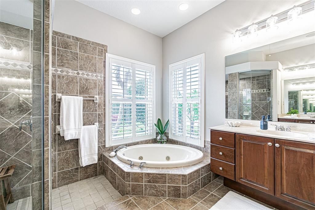 Active With Contract: $899,000 (4 beds, 4 baths, 4052 Square Feet)