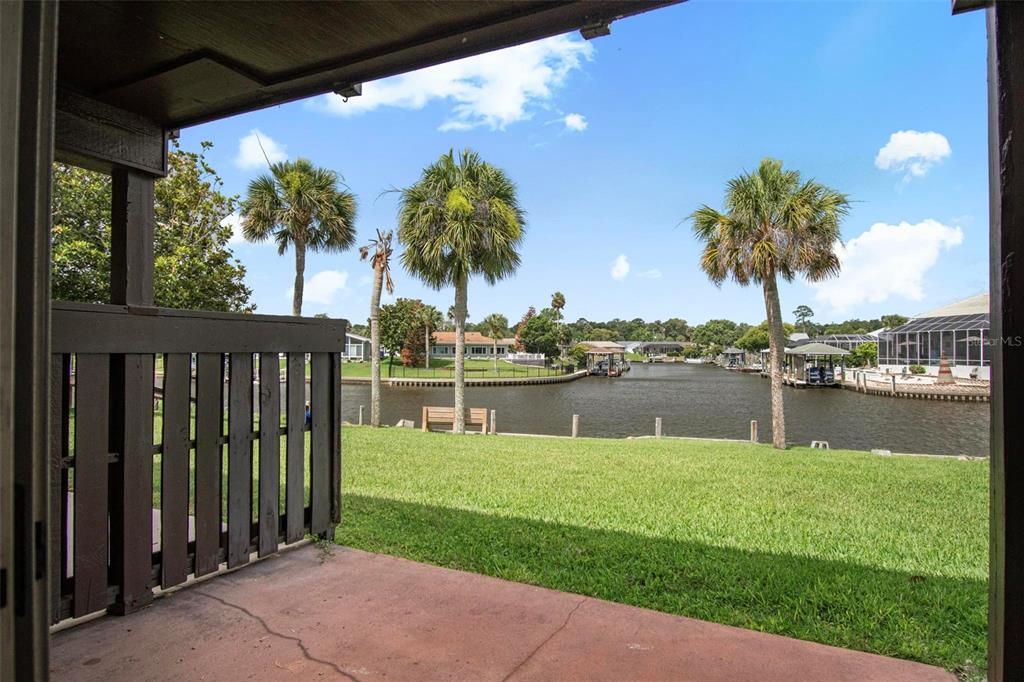 For Sale: $199,000 (2 beds, 1 baths, 1127 Square Feet)
