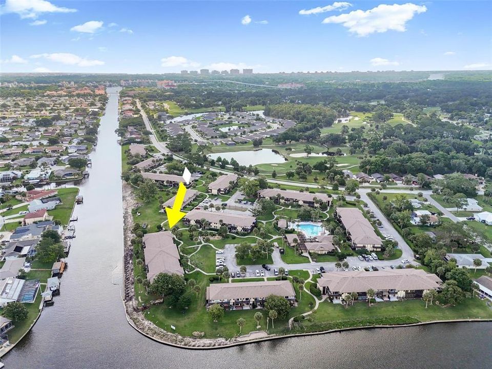 For Sale: $199,000 (2 beds, 1 baths, 1127 Square Feet)
