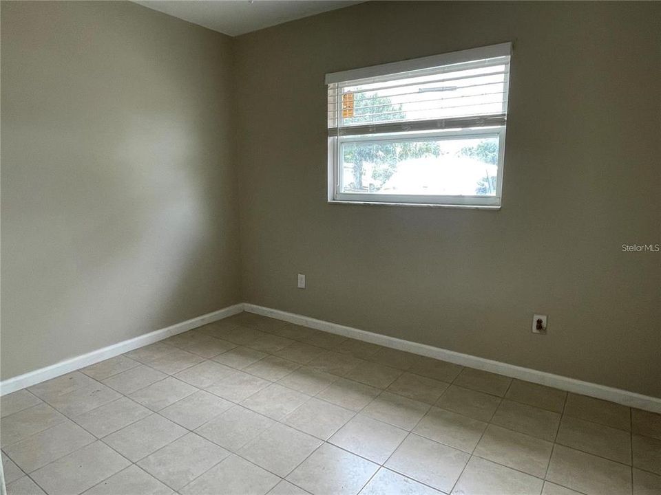 For Rent: $1,600 (2 beds, 1 baths, 760 Square Feet)