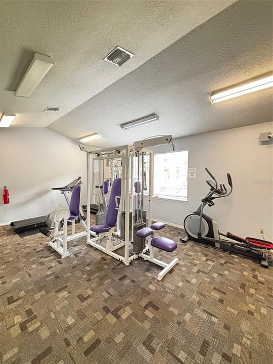 For Sale: $168,000 (2 beds, 2 baths, 1140 Square Feet)