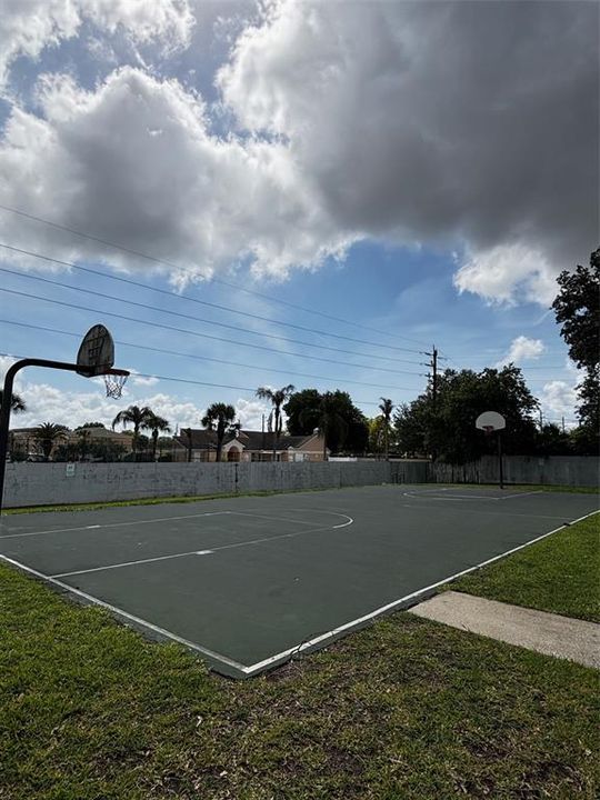 For Sale: $168,000 (2 beds, 2 baths, 1140 Square Feet)