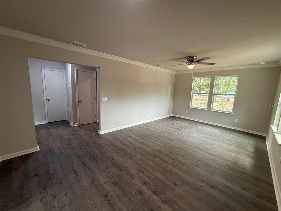 На продажу: $184,900 (3 спален, 2 ванн, 1362 Квадратных фут)