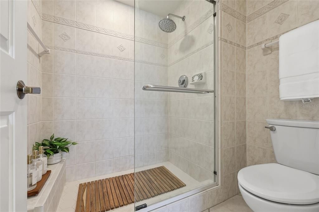 Activo con contrato: $1,200,000 (3 camas, 2 baños, 1460 Pies cuadrados)