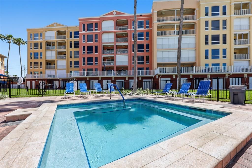 Activo con contrato: $1,200,000 (3 camas, 2 baños, 1460 Pies cuadrados)