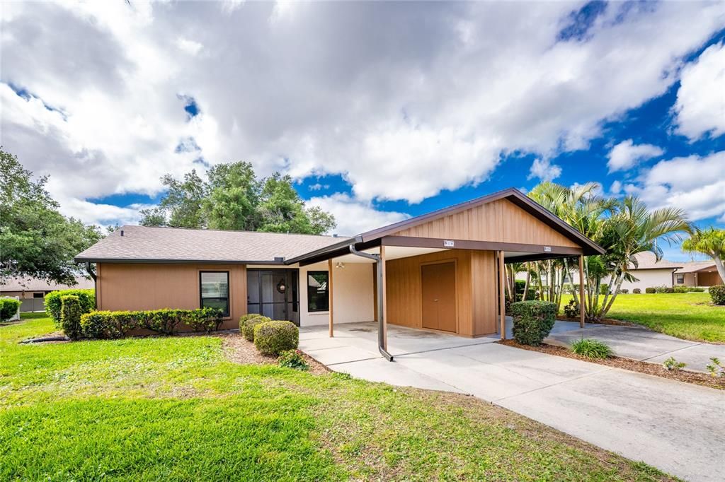 For Sale: $220,000 (2 beds, 2 baths, 1078 Square Feet)