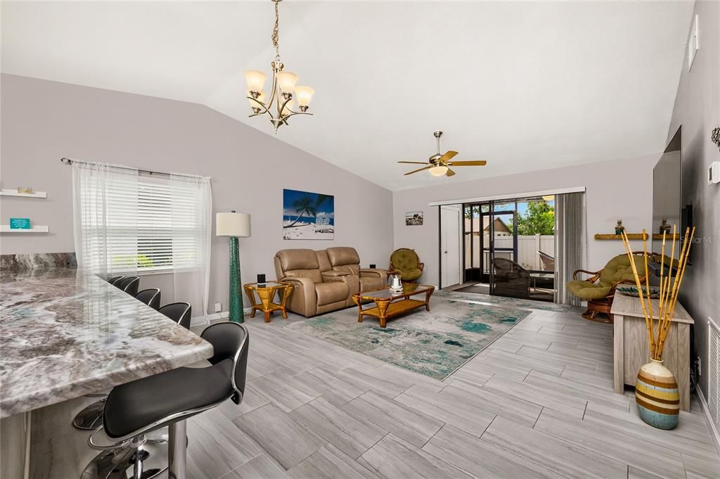 For Sale: $220,000 (2 beds, 2 baths, 1078 Square Feet)