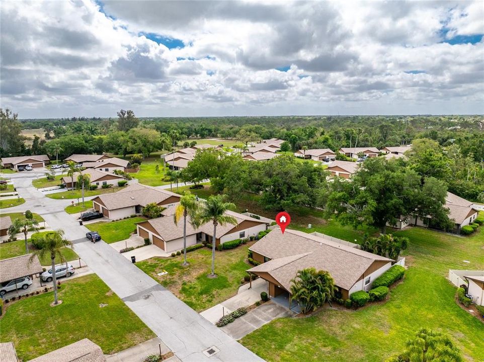 For Sale: $220,000 (2 beds, 2 baths, 1078 Square Feet)