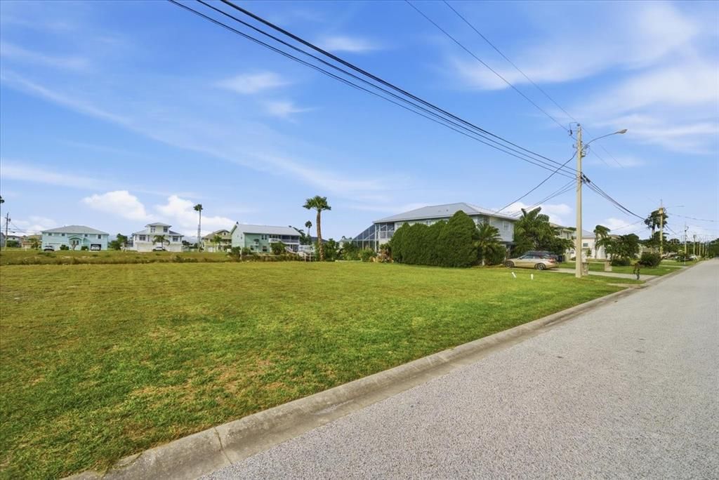 For Sale: $59,000 (0.17 acres)