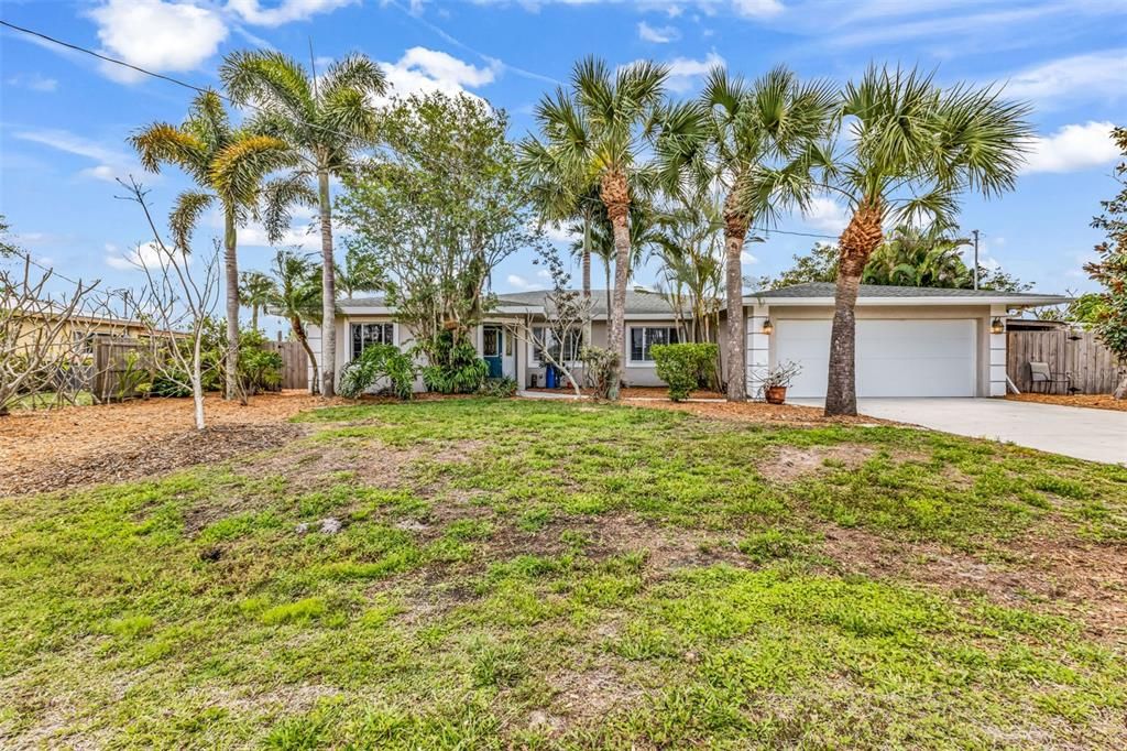 En Venta: $699,000 (3 camas, 2 baños, 3164 Pies cuadrados)