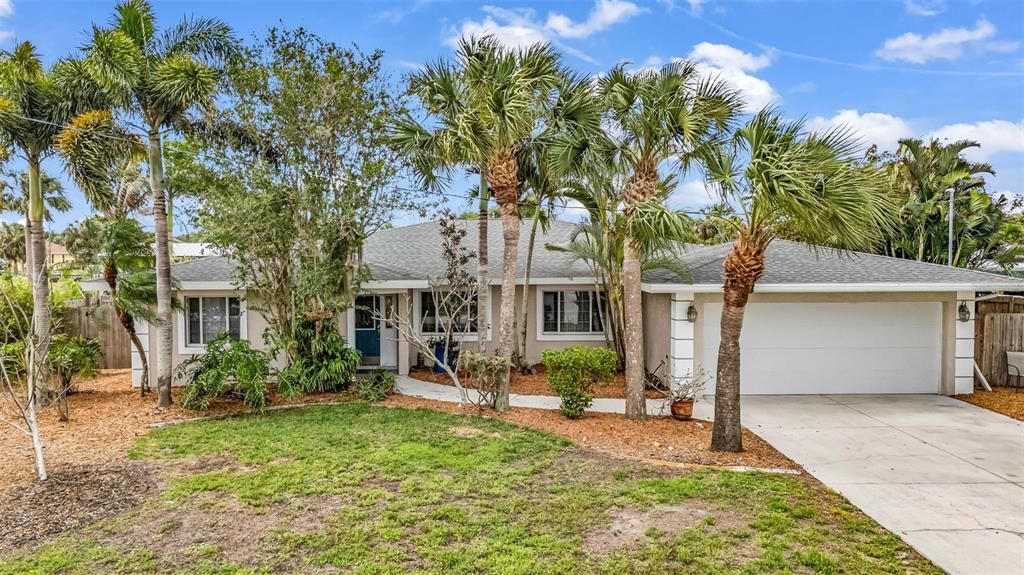 En Venta: $699,000 (3 camas, 2 baños, 3164 Pies cuadrados)