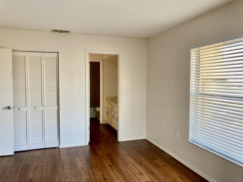 В аренду: $1,275 (1 спален, 1 ванн, 875 Квадратных фут)