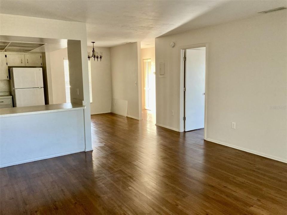 В аренду: $1,275 (1 спален, 1 ванн, 875 Квадратных фут)