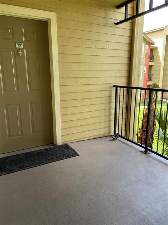 Под контрактом: $1,490 (2 спален, 2 ванн, 1026 Квадратных фут)