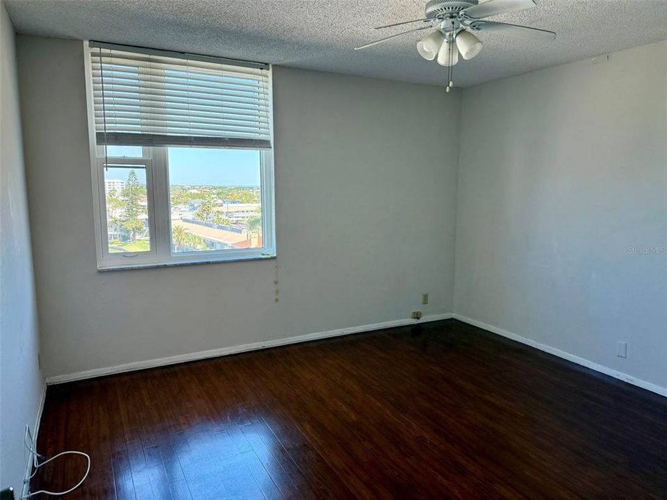 En Venta: $395,000 (2 camas, 2 baños, 1150 Pies cuadrados)