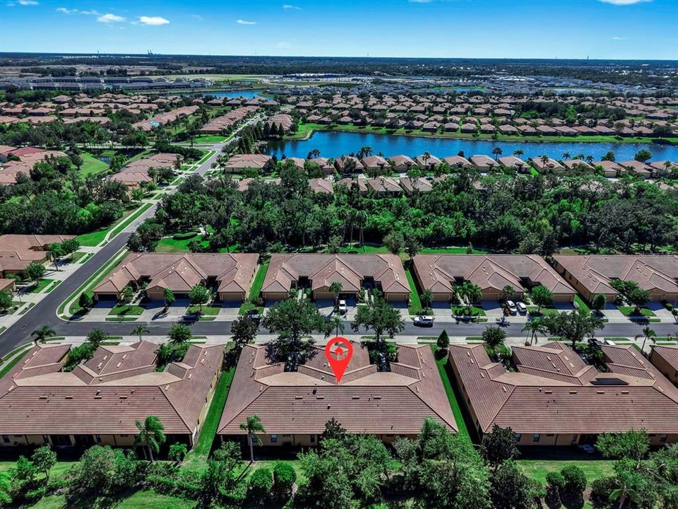 出租: $2,000 (2 贝兹, 2 浴室, 1461 平方英尺)