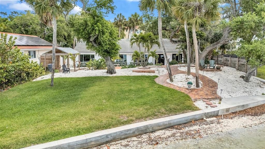 На продажу: $1,875,000 (3 спален, 2 ванн, 2582 Квадратных фут)