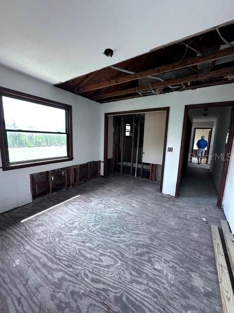 For Sale: $299,900 (3 beds, 2 baths, 1268 Square Feet)