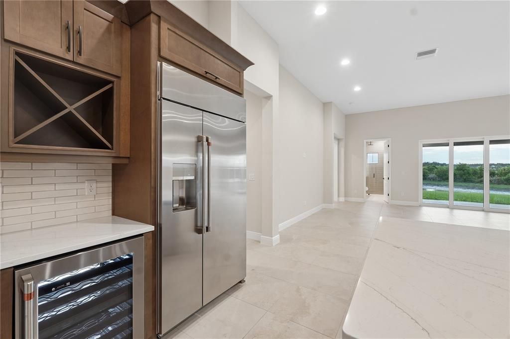 En Venta: $1,295,000 (5 camas, 4 baños, 4673 Pies cuadrados)