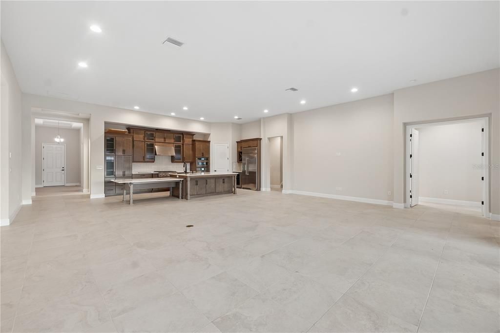 En Venta: $1,295,000 (5 camas, 4 baños, 4673 Pies cuadrados)