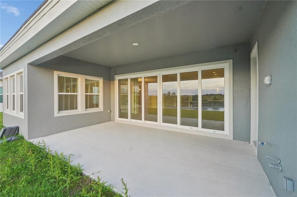 En Venta: $1,295,000 (5 camas, 4 baños, 4673 Pies cuadrados)