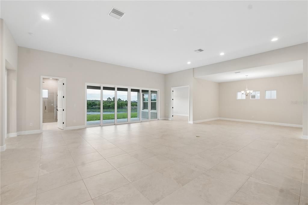 En Venta: $1,295,000 (5 camas, 4 baños, 4673 Pies cuadrados)