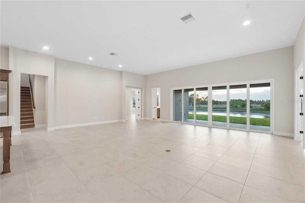 En Venta: $1,295,000 (5 camas, 4 baños, 4673 Pies cuadrados)