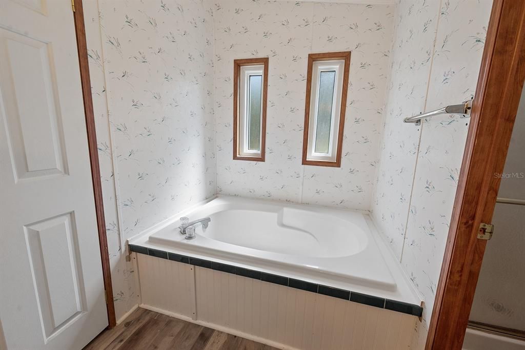 En Venta: $267,000 (3 camas, 2 baños, 1782 Pies cuadrados)