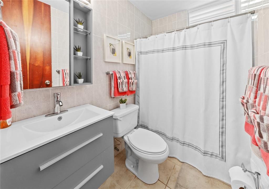 En Venta: $465,000 (4 camas, 3 baños, 2298 Pies cuadrados)