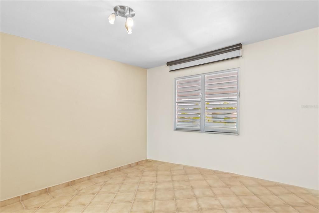 En Venta: $465,000 (4 camas, 3 baños, 2298 Pies cuadrados)