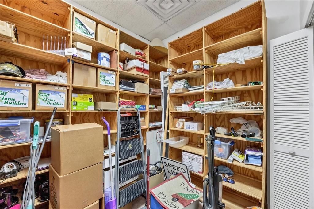 На продажу: $31,382 (0 спален, 0 ванн, 1846 Квадратных фут)